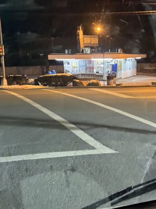 Dairy Queen (Treat Only) Picture 6