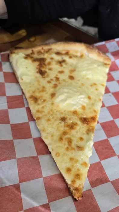 Pearl River Pizzeria Picture 2