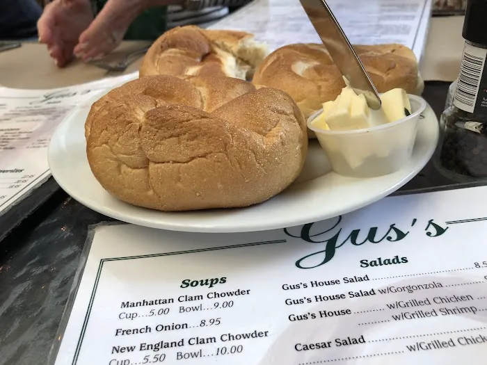 Gus's Restaurant Picture 9