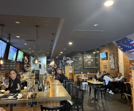 SmokeHouse Tailgate Grill - Mamaroneck