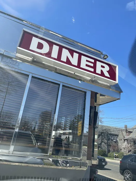 Mamaroneck Diner & Pizza Restaurant Picture 5