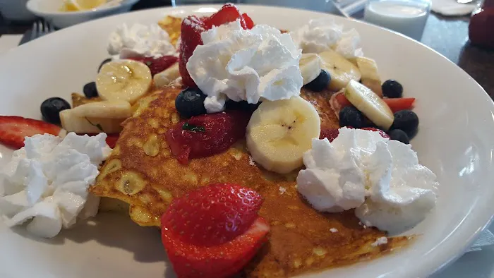 Mamaroneck Diner & Pizza Restaurant Picture 1