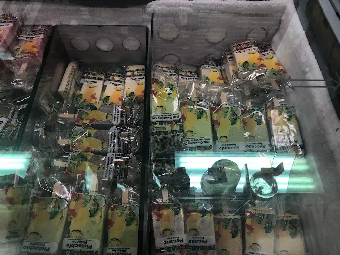Paleteria Fernandez Picture 4