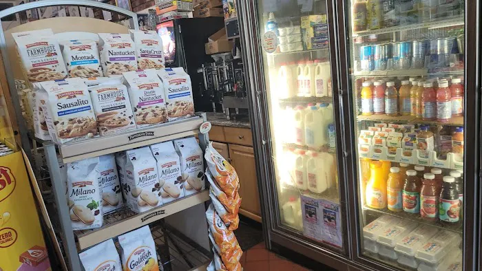 Sage Deli Picture 8