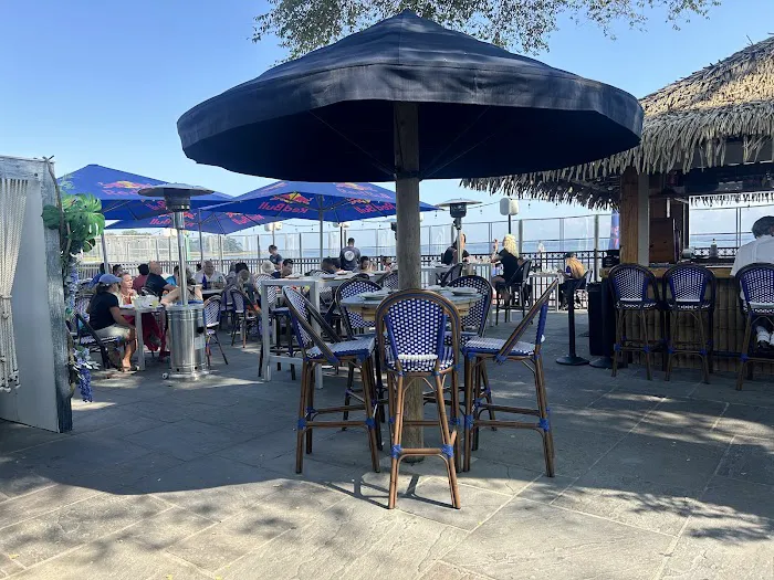 Tiki Beach Pier Restaurant Picture 10