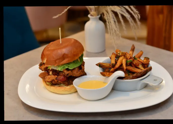 Jill’s Bar & Restaurant Picture 4