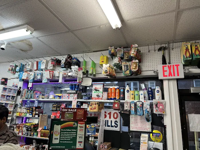 Moe Mart 2 Deli & Grocery Picture 4
