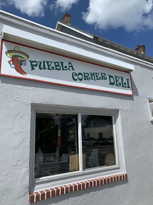 Puebla Corner Deli Picture 5