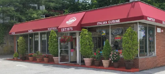Michelangelo's Pizza Pasta & Things Picture 8