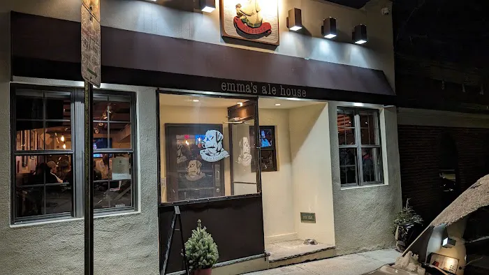 Emma's Ale House Picture 7