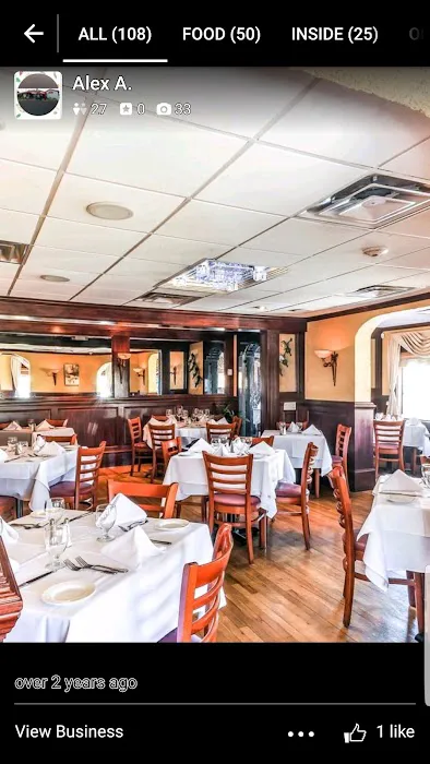 Alex's Bar and Grille Picture 7