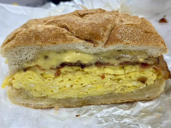 Tommy's Deli & Cafe Picture 1