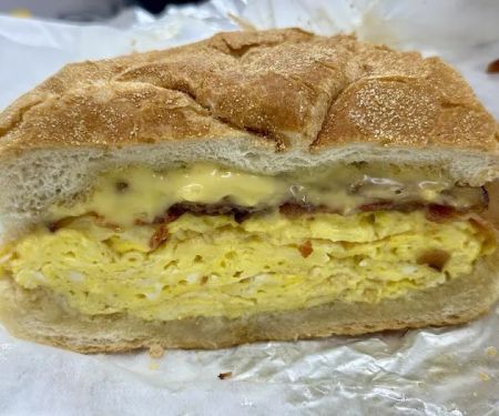 Tommy's Deli & Cafe