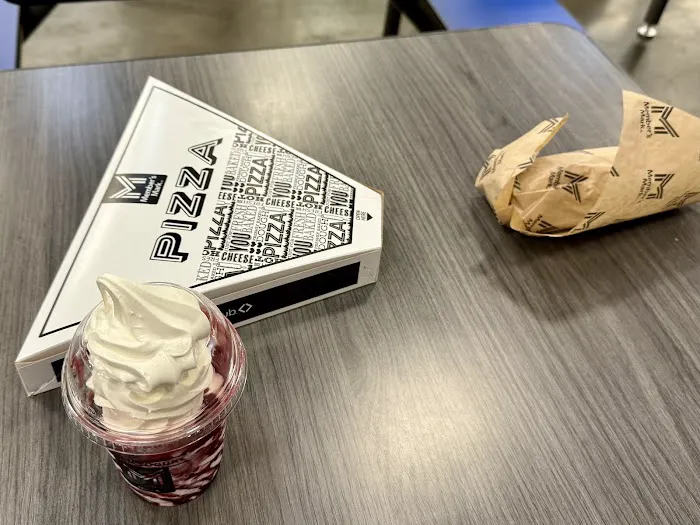Sam's Club Cafe Picture 6