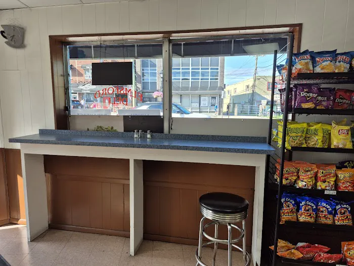 Elmsford Deli Picture 5