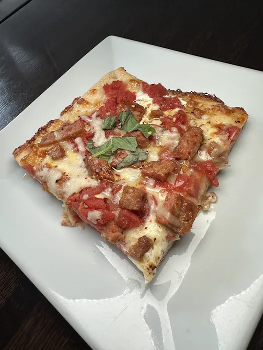 Dom's Pizza and Pasta Picture 4