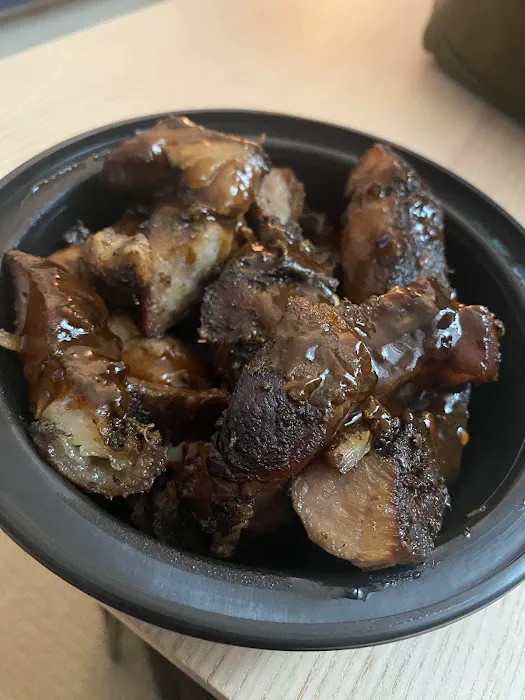 Big Jerk Caribbean Restaurant Picture 2