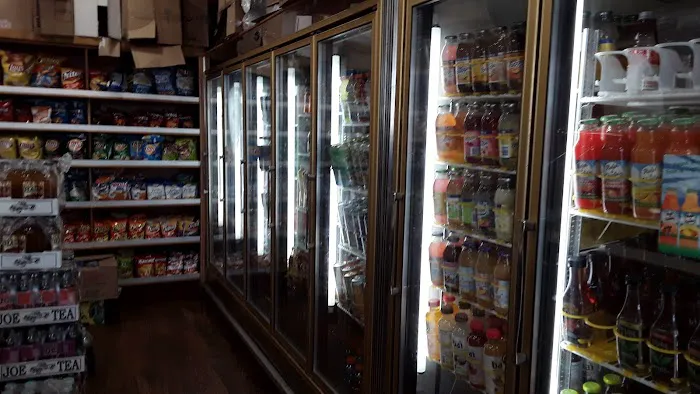 Knollwood Deli Picture 5