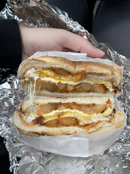 Knollwood Deli Picture 2