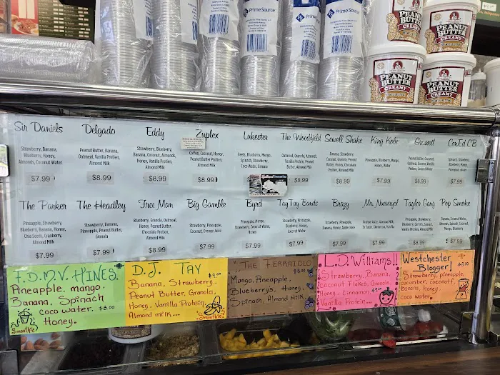 Knollwood Deli Picture 4