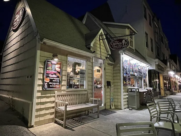 Village Creamery & Sweet Shop Picture 1