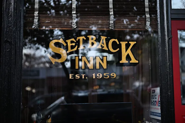 Set Back Inn Picture 7