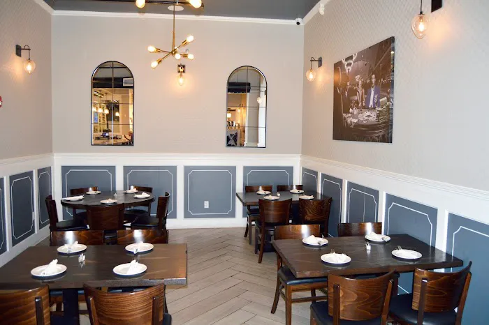 Mr. Nick's Restaurant Picture 6