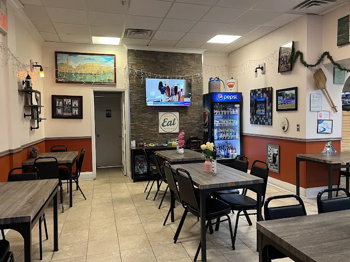 Vinnie’s Pizza & Pasta Picture 2