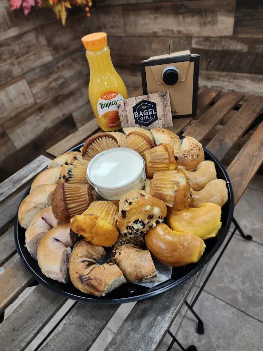 Bagel Girl Picture 1
