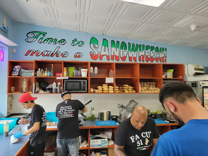 Giovanni's Italian Deli Picture 1
