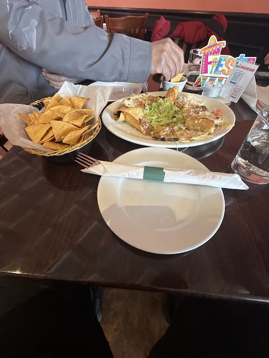 Daniel's Mexican Restaurant Picture 7