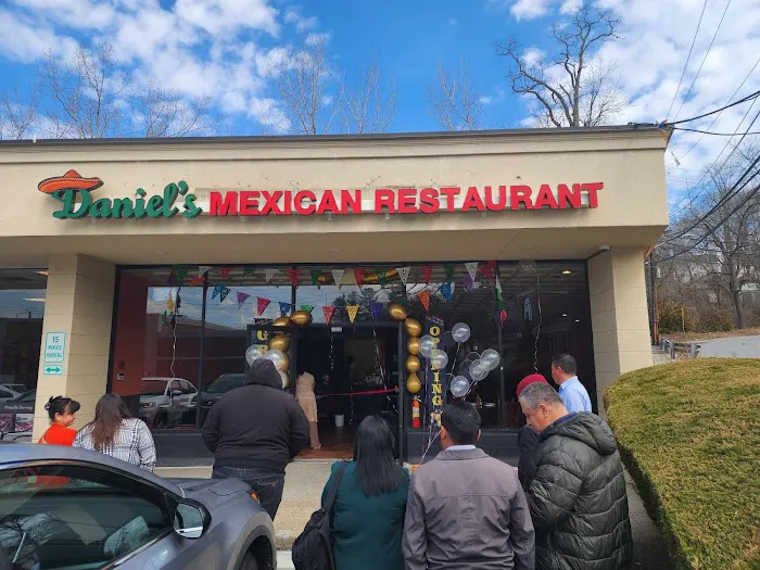 Daniel's Mexican Restaurant Picture 2