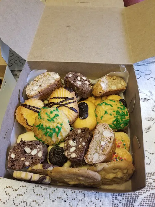 Artuso & Sons Bakery Picture 7