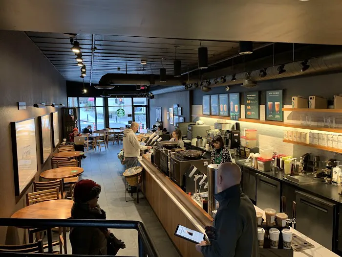 Starbucks Picture 7