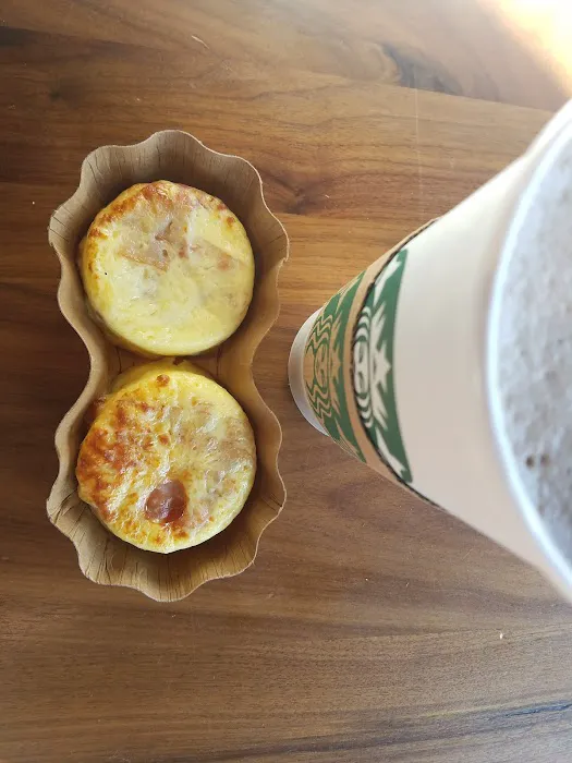 Starbucks Picture 4