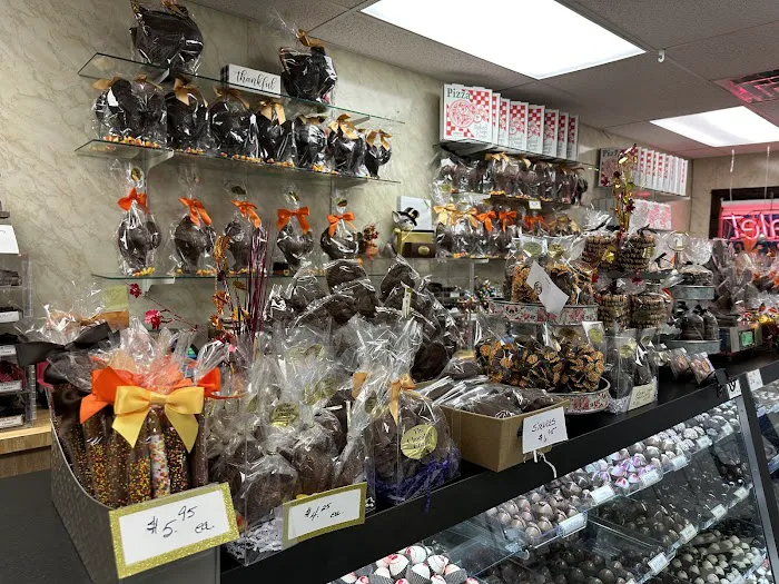 Chocolate Chalet Picture 10