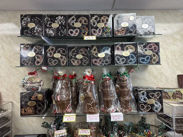 Chocolate Chalet Picture 8
