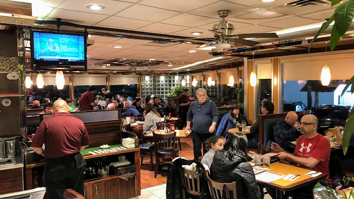 Thornwood Coach Diner Picture 3