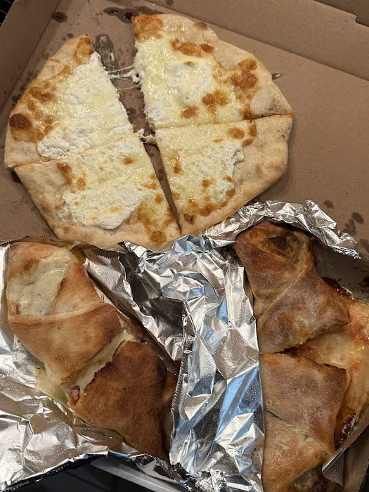 Tutto Italia | Pizza Caffe' E Dolci Picture 1