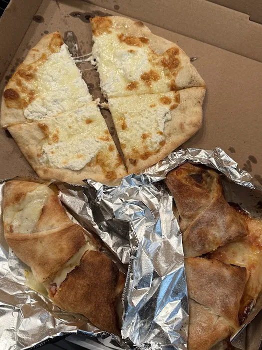 Tutto Italia | Pizza Caffe' E Dolci Picture 2