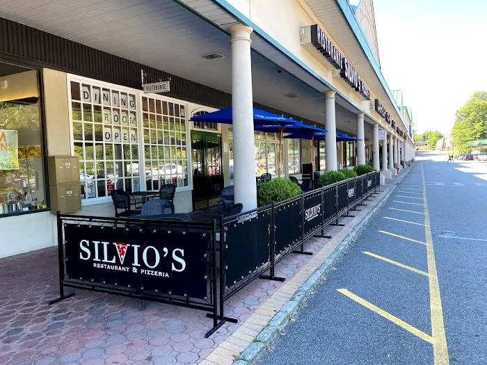 Silvio's Restaurant & Pizzeria Picture 2