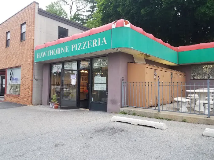 Hawthorne Pizzeria Picture 3