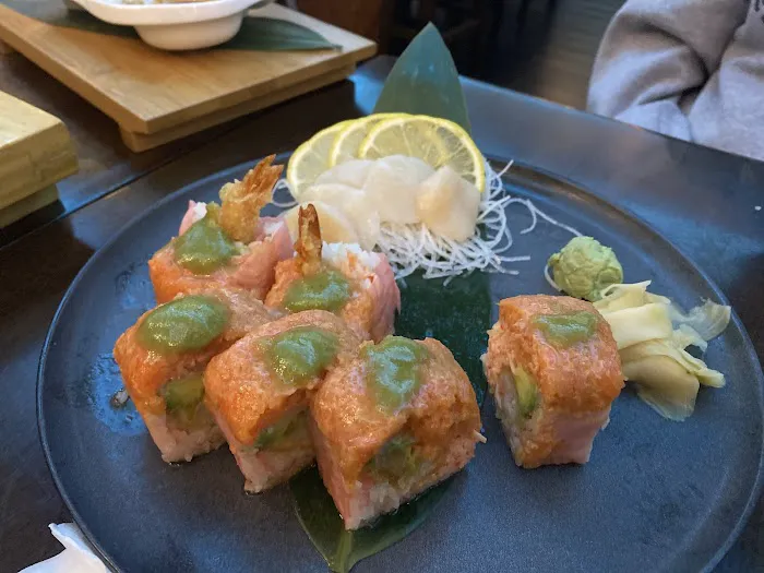 Silver lake MuraYama Sushi Picture 5