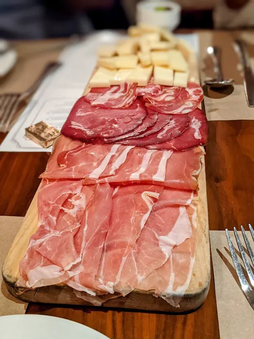 Lago Ristorante & Wine Bar Picture 6