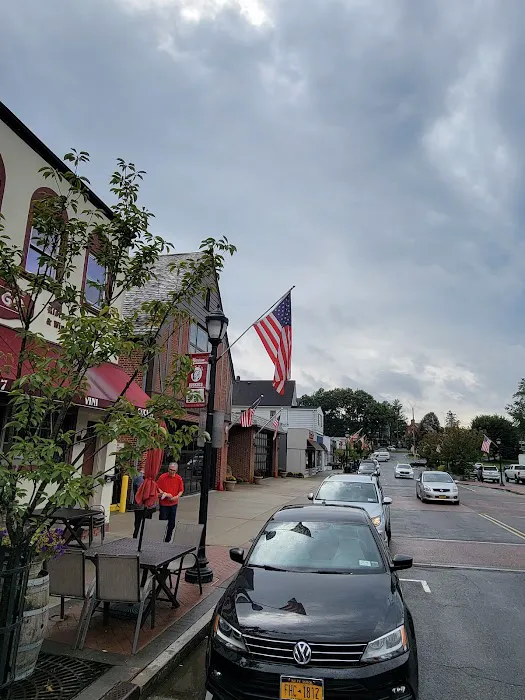 Lago Ristorante & Wine Bar Picture 1