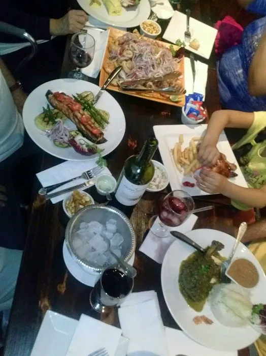 El Chalan Restaurant Picture 3