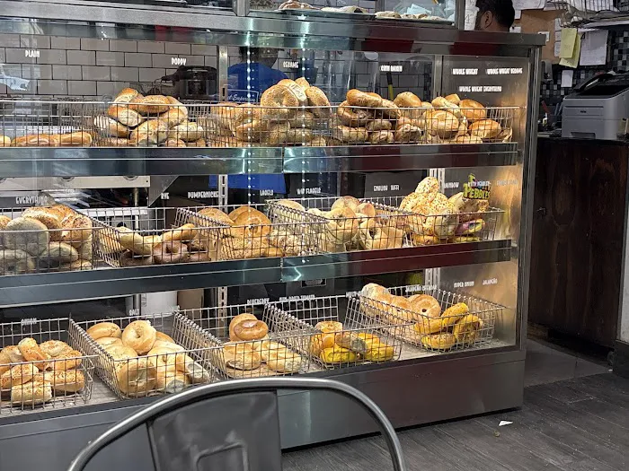 The Bagel Emporium Picture 5