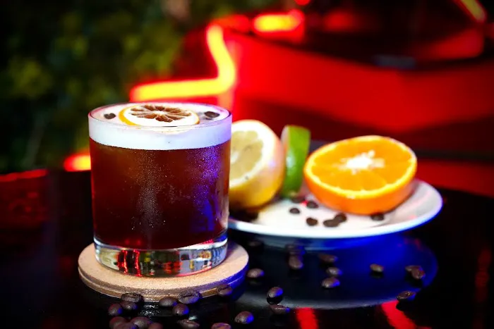 Hypnosis Sports Bar Picture 5