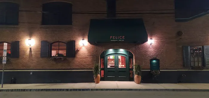 Felice Port Chester Picture 7