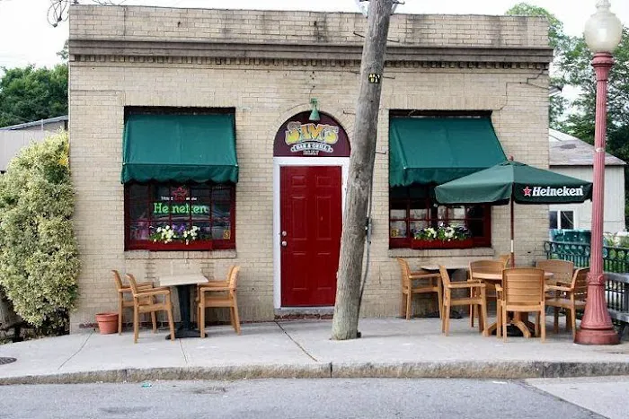 Sam's Bar and Grill Picture 5